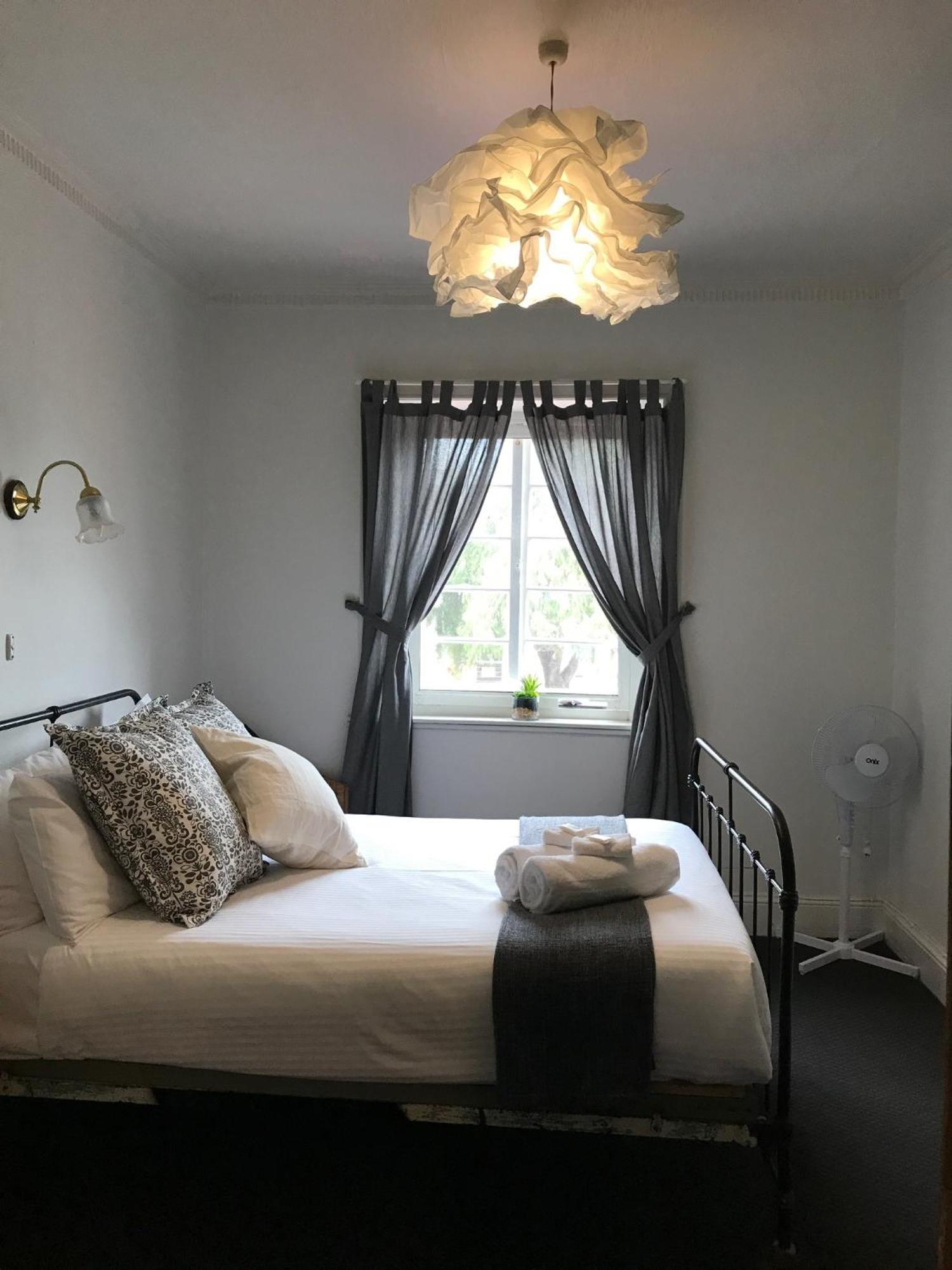 Caledonian Inn Robe Phòng bức ảnh