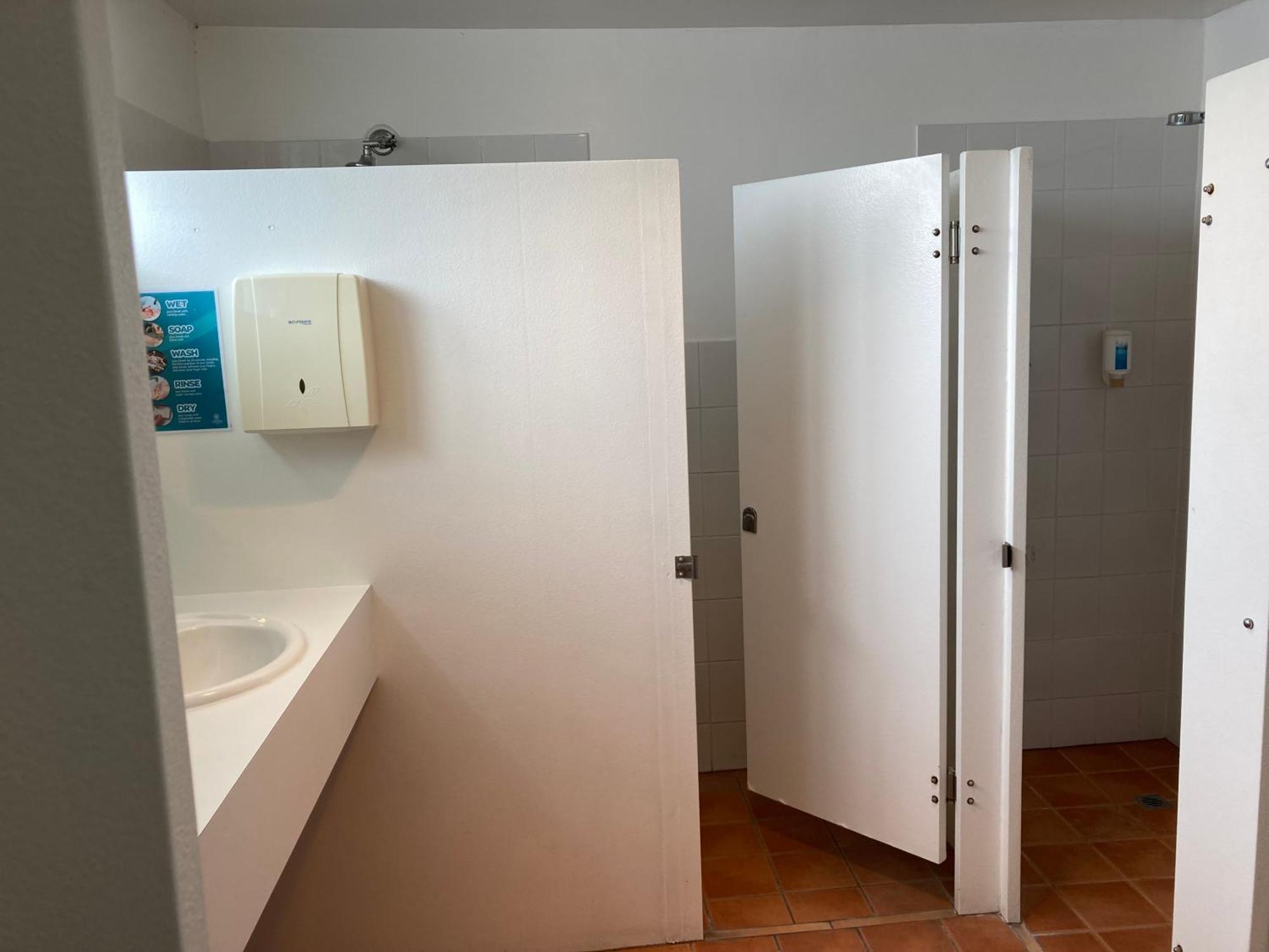Caledonian Inn Robe Ngoại thất bức ảnh