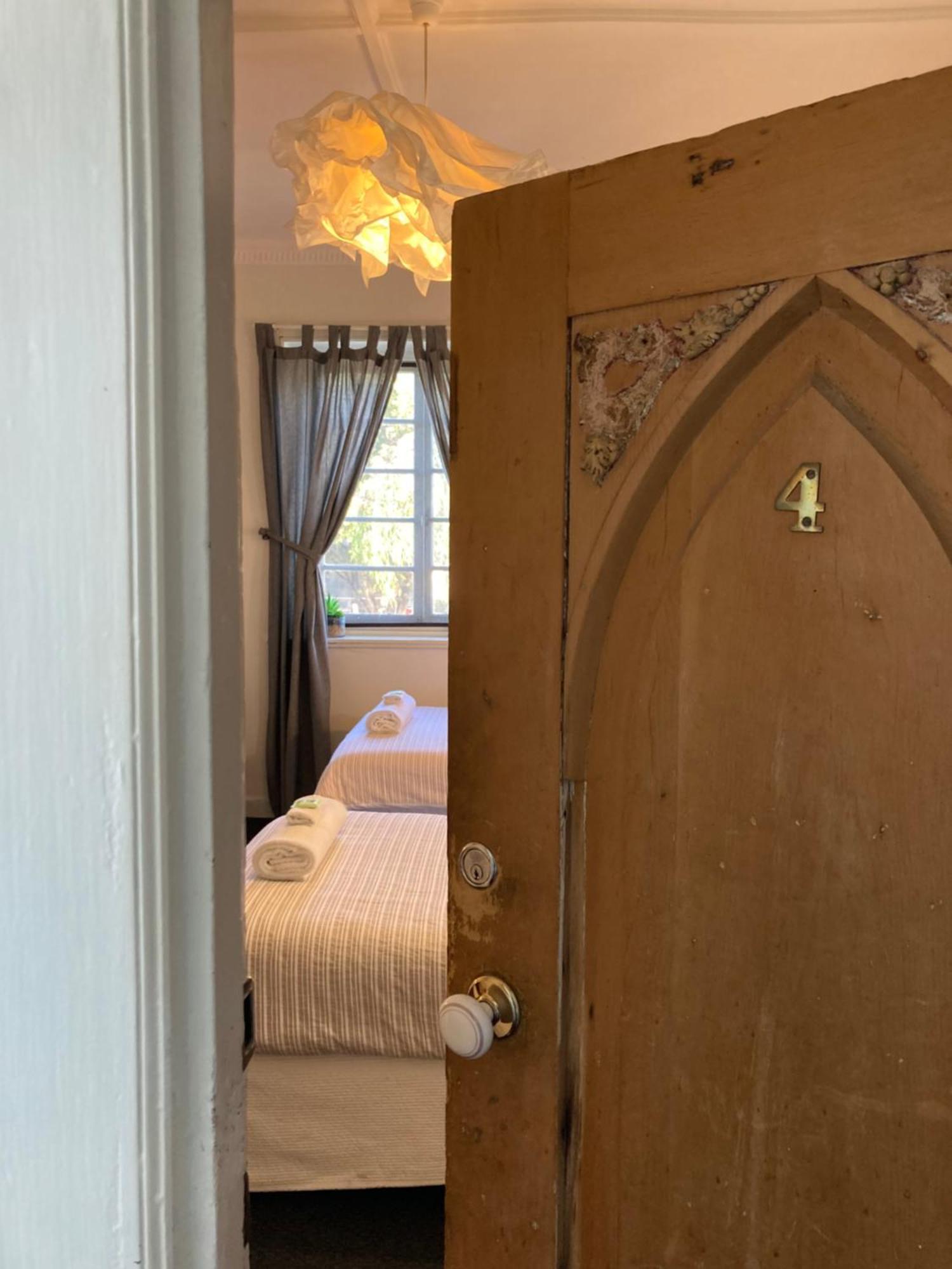 Caledonian Inn Robe Ngoại thất bức ảnh