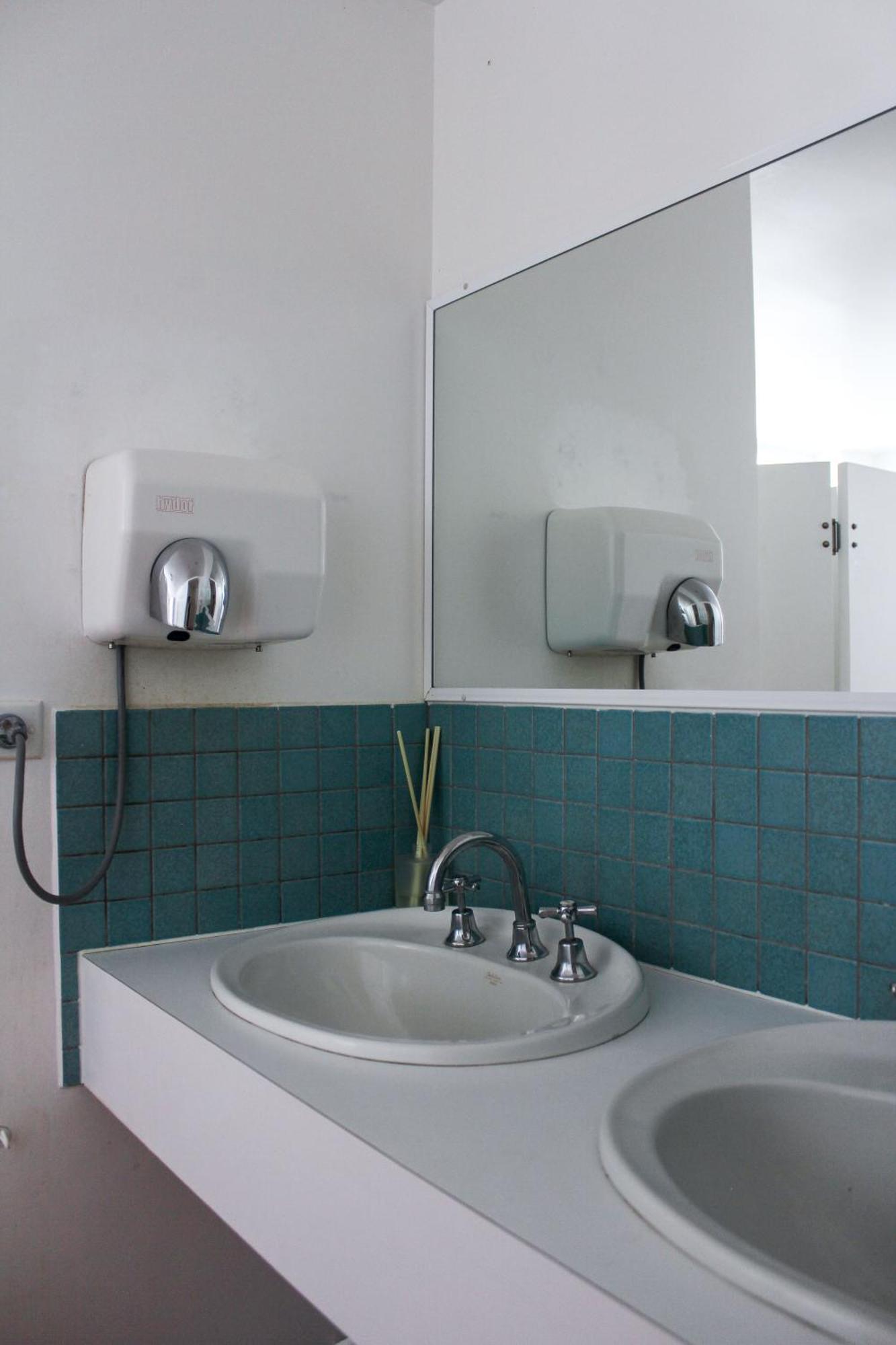 Caledonian Inn Robe Ngoại thất bức ảnh