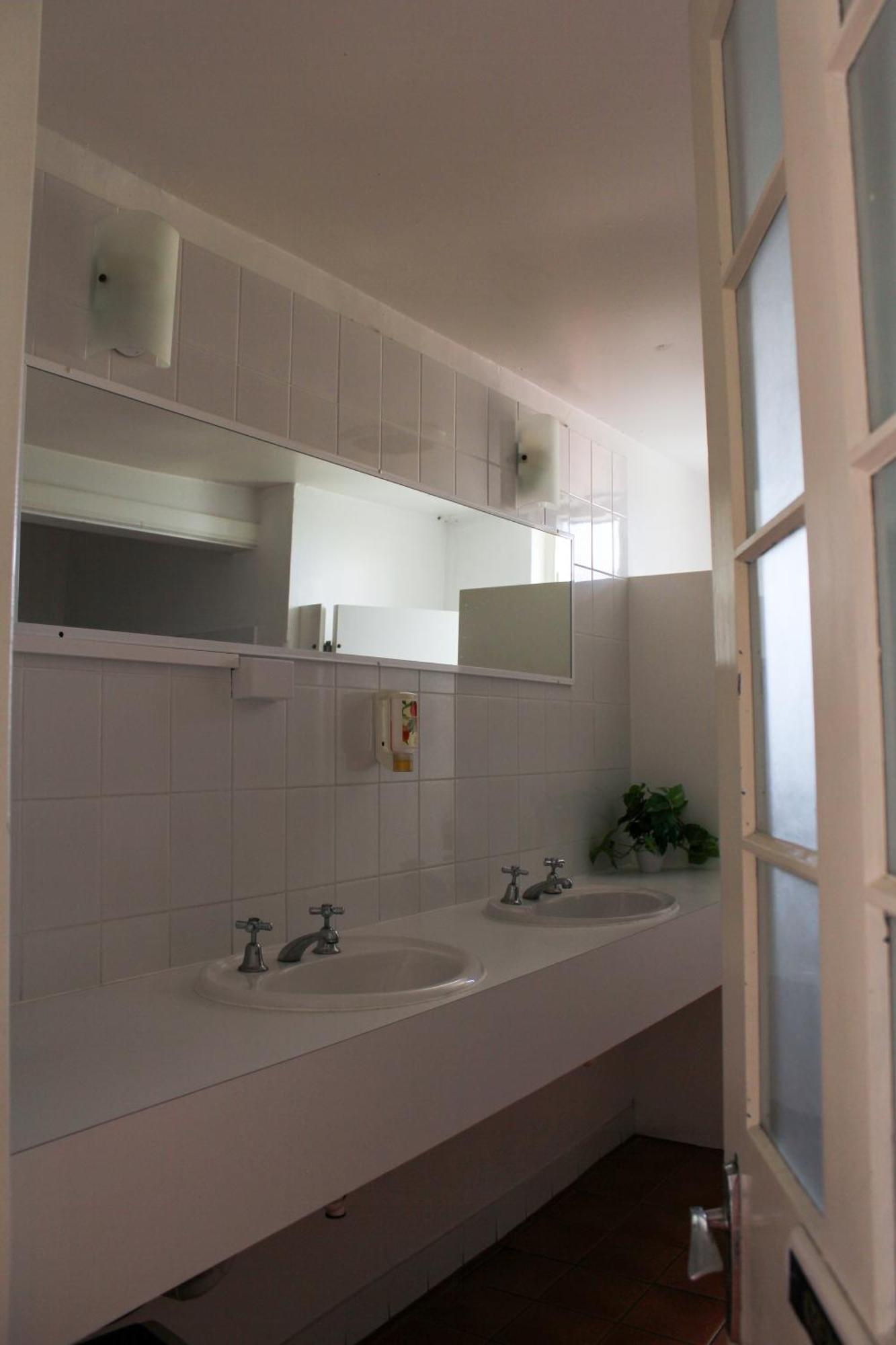 Caledonian Inn Robe Ngoại thất bức ảnh