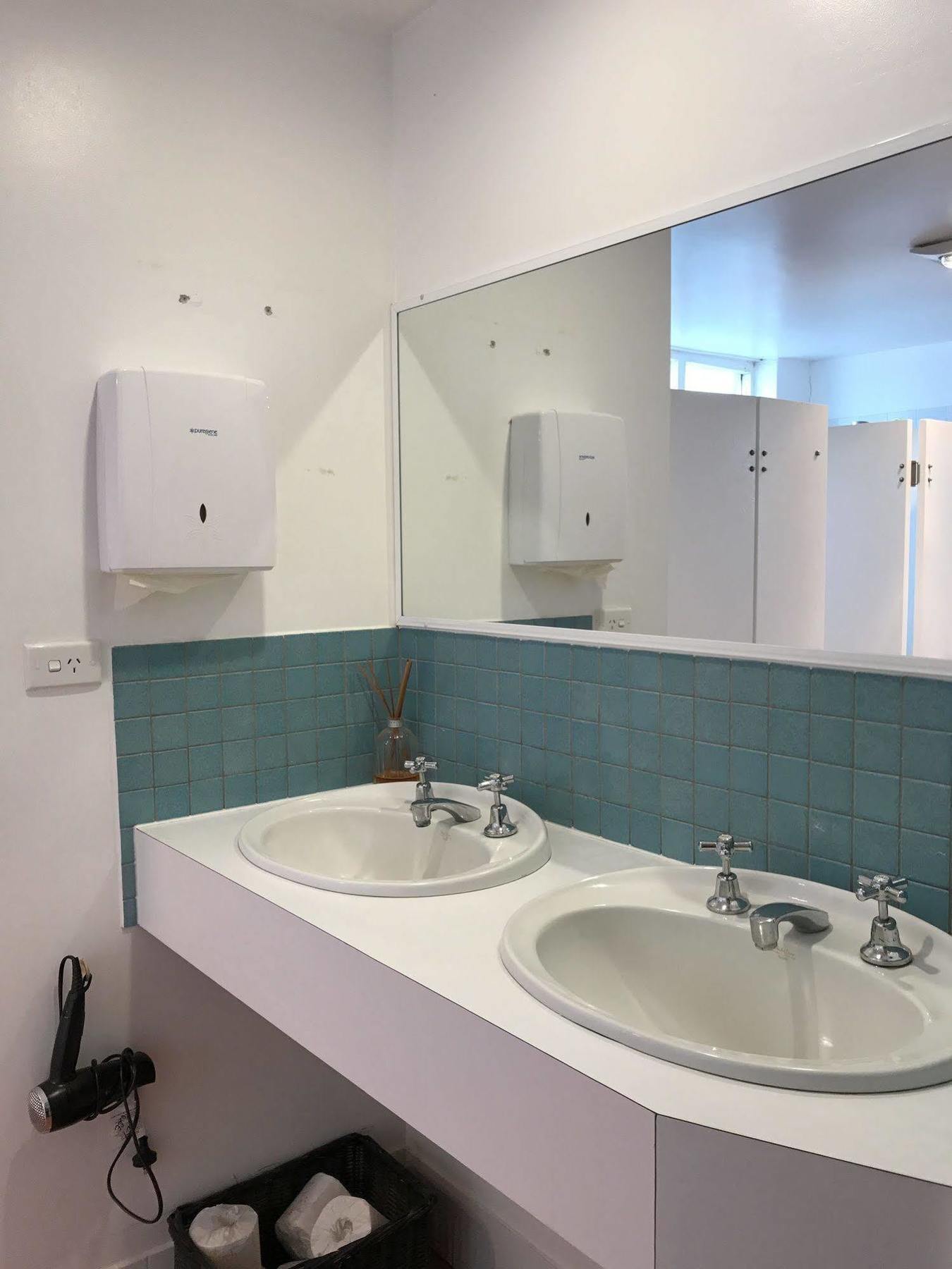 Caledonian Inn Robe Ngoại thất bức ảnh